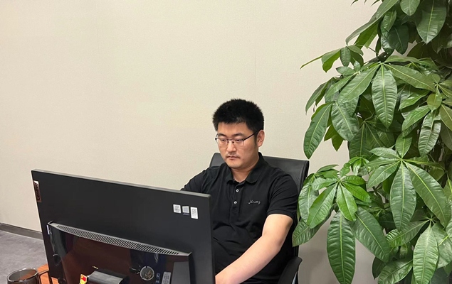 致敬！逆行者 | 博大新元青年干部王凡：疫情不息，，，，，，，，逆行不停！